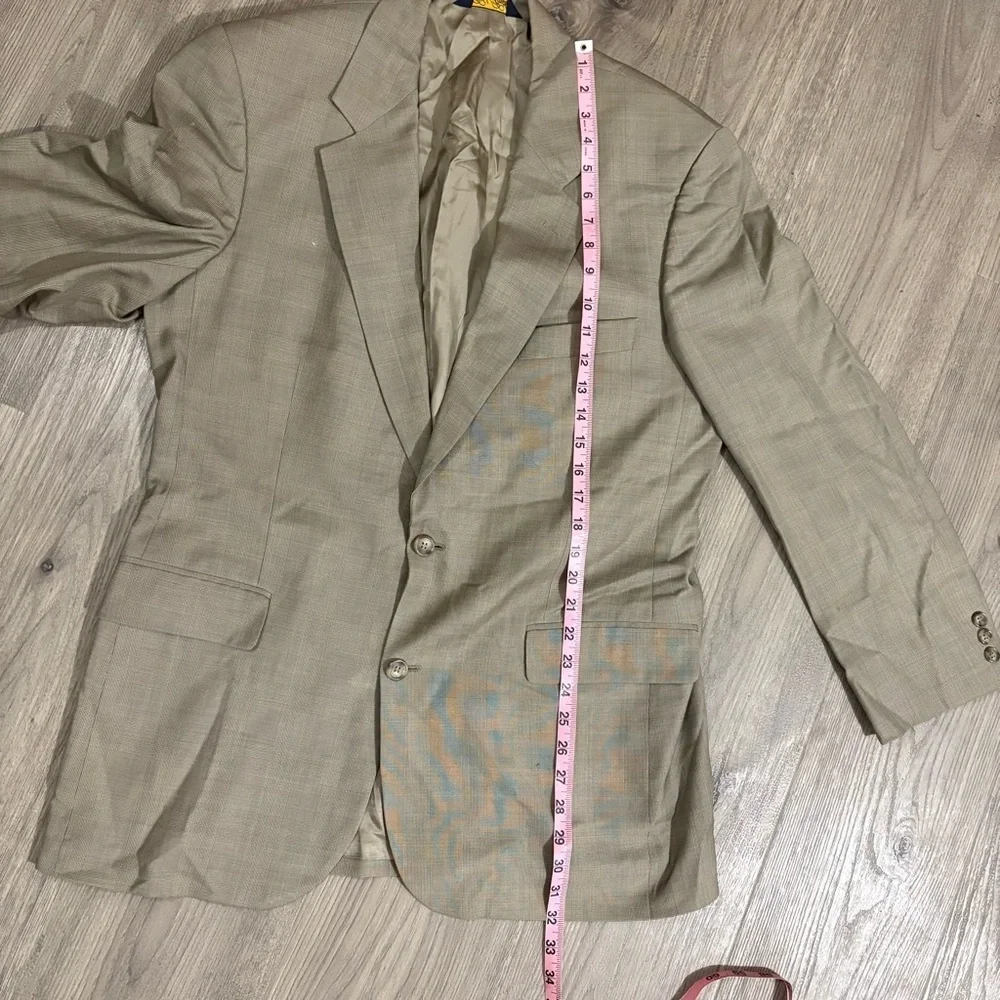 Brooks Brothers see photos